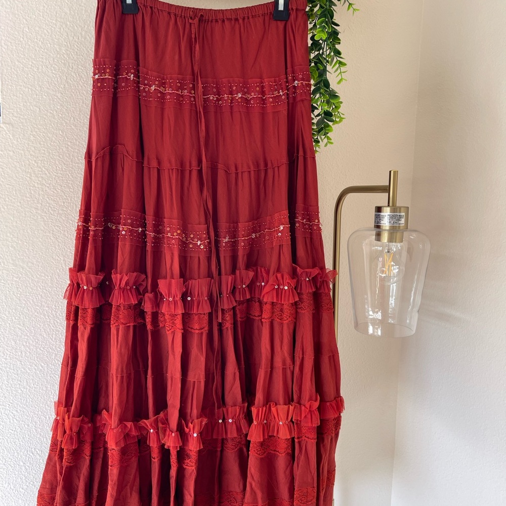 Elegant Red Lace Trim Maxi Skirt
